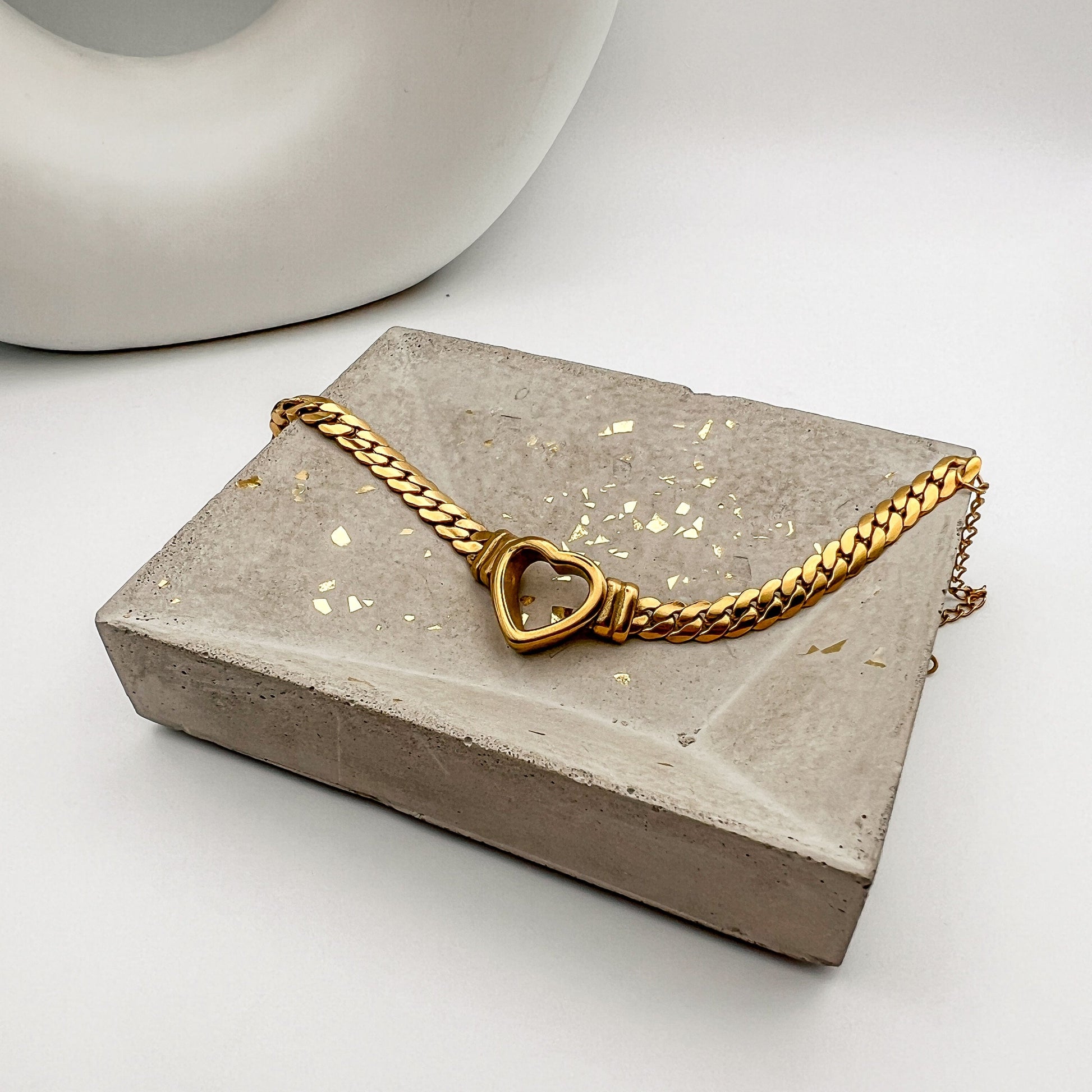 FIONA GRACE Bracelets Heart Of Gold Bracelet- Tarnish Free