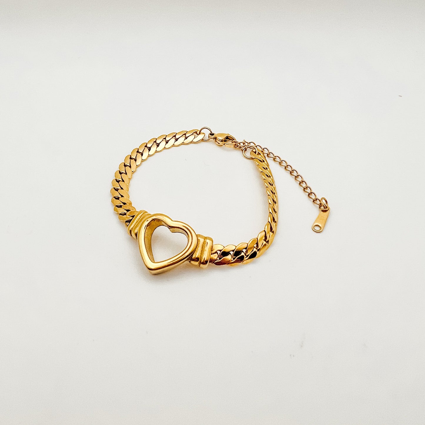 FIONA GRACE Bracelets Heart Of Gold Bracelet- Tarnish Free