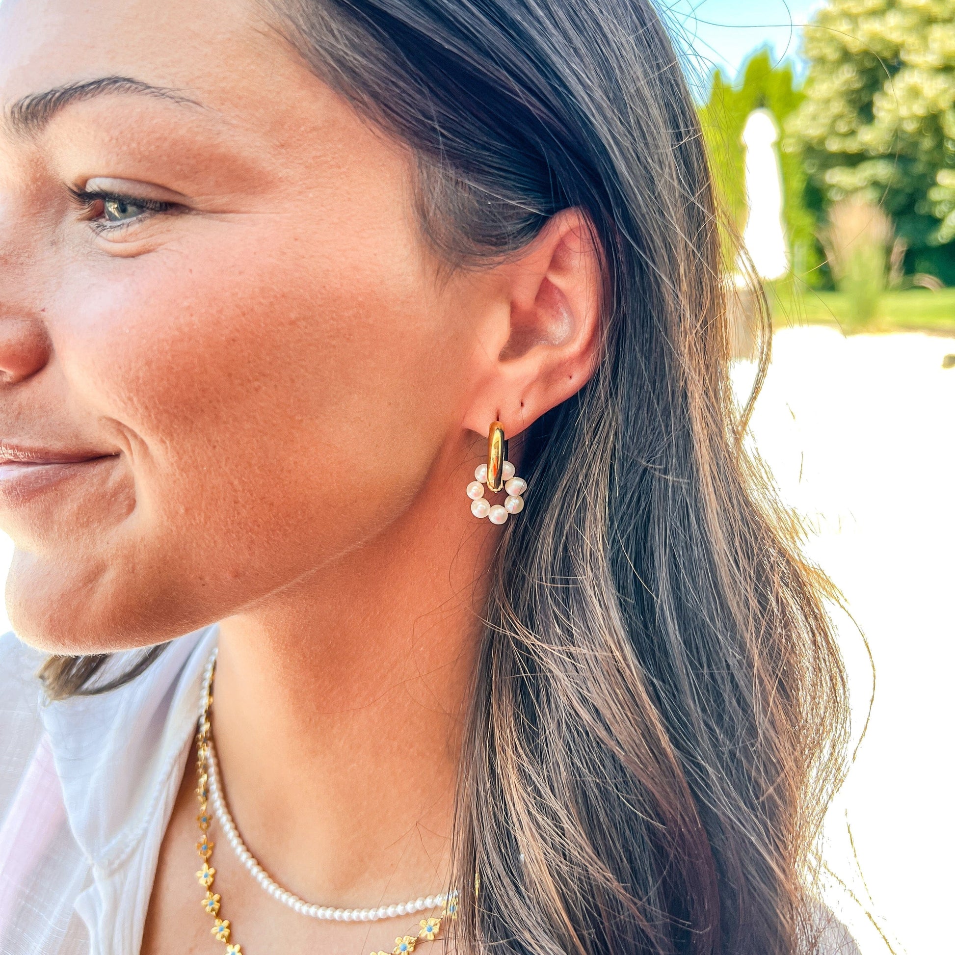 FIONA GRACE Earrings Seafoam Kiss Huggies