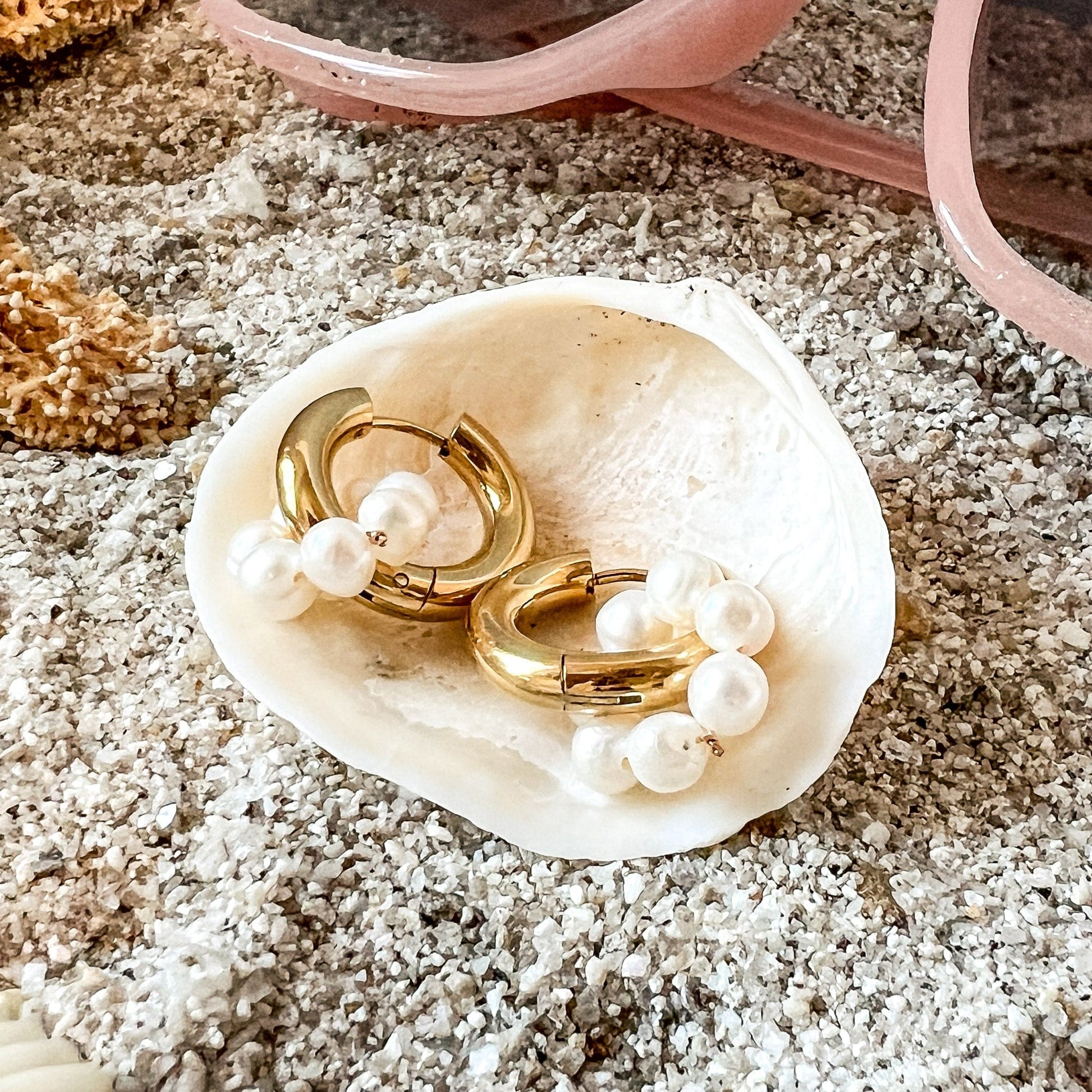 FIONA GRACE Earrings Seafoam Kiss Huggies