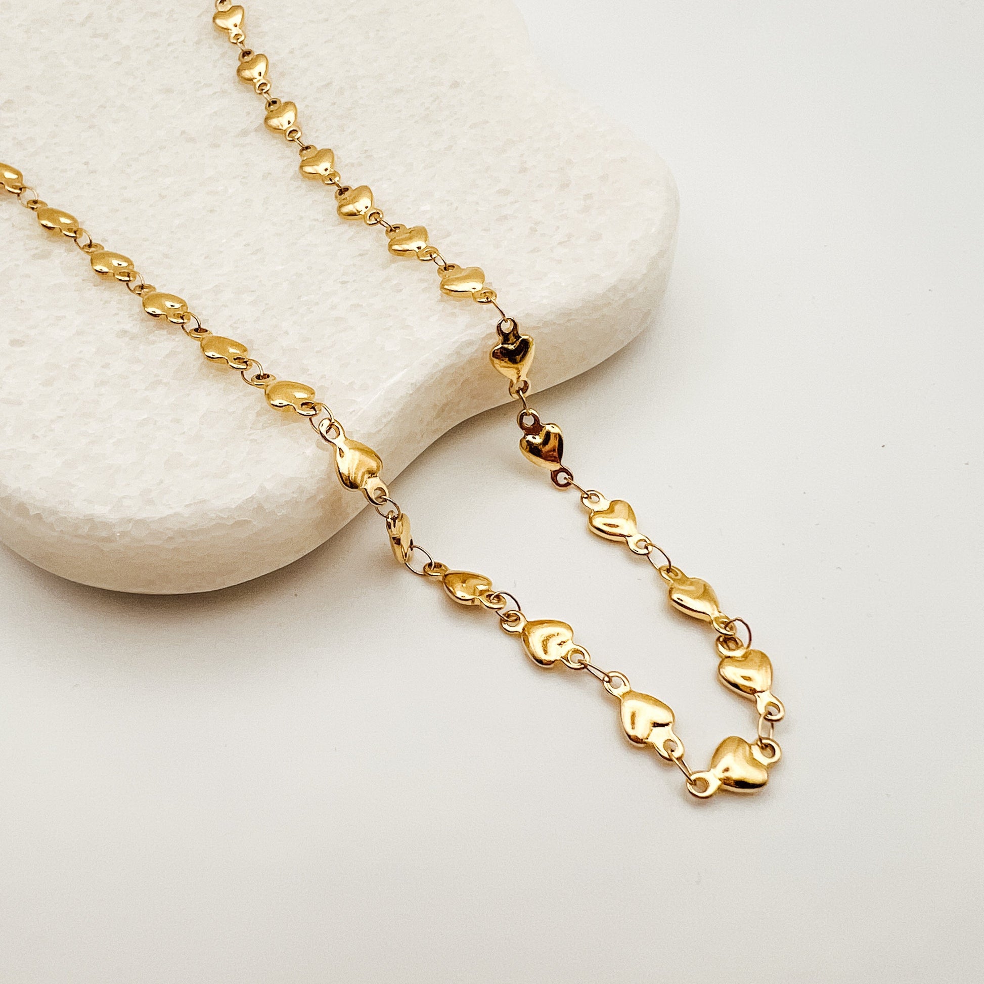 FIONA GRACE Necklaces Dainty Heart Chain Necklace