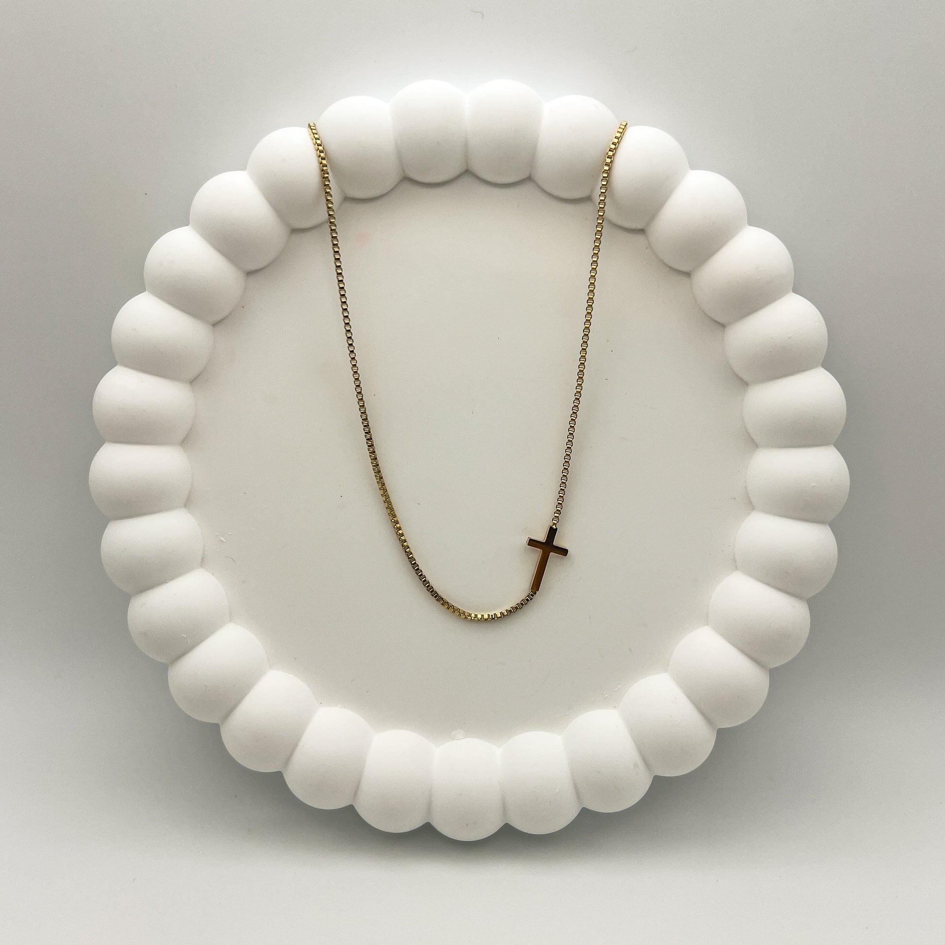 FIONA GRACE Necklaces Delicate Cross 18k Gold Necklace