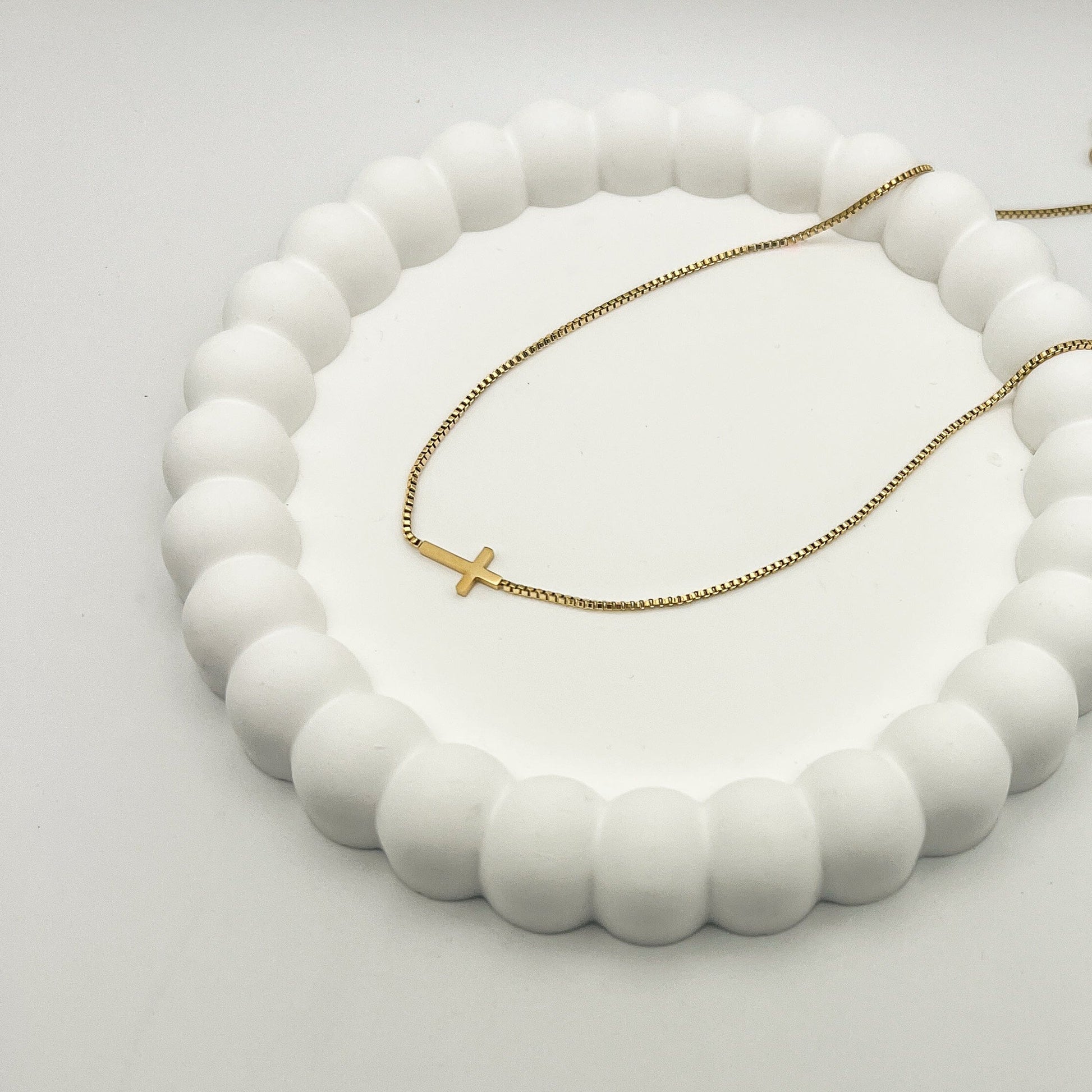 FIONA GRACE Necklaces Delicate Cross 18k Gold Necklace