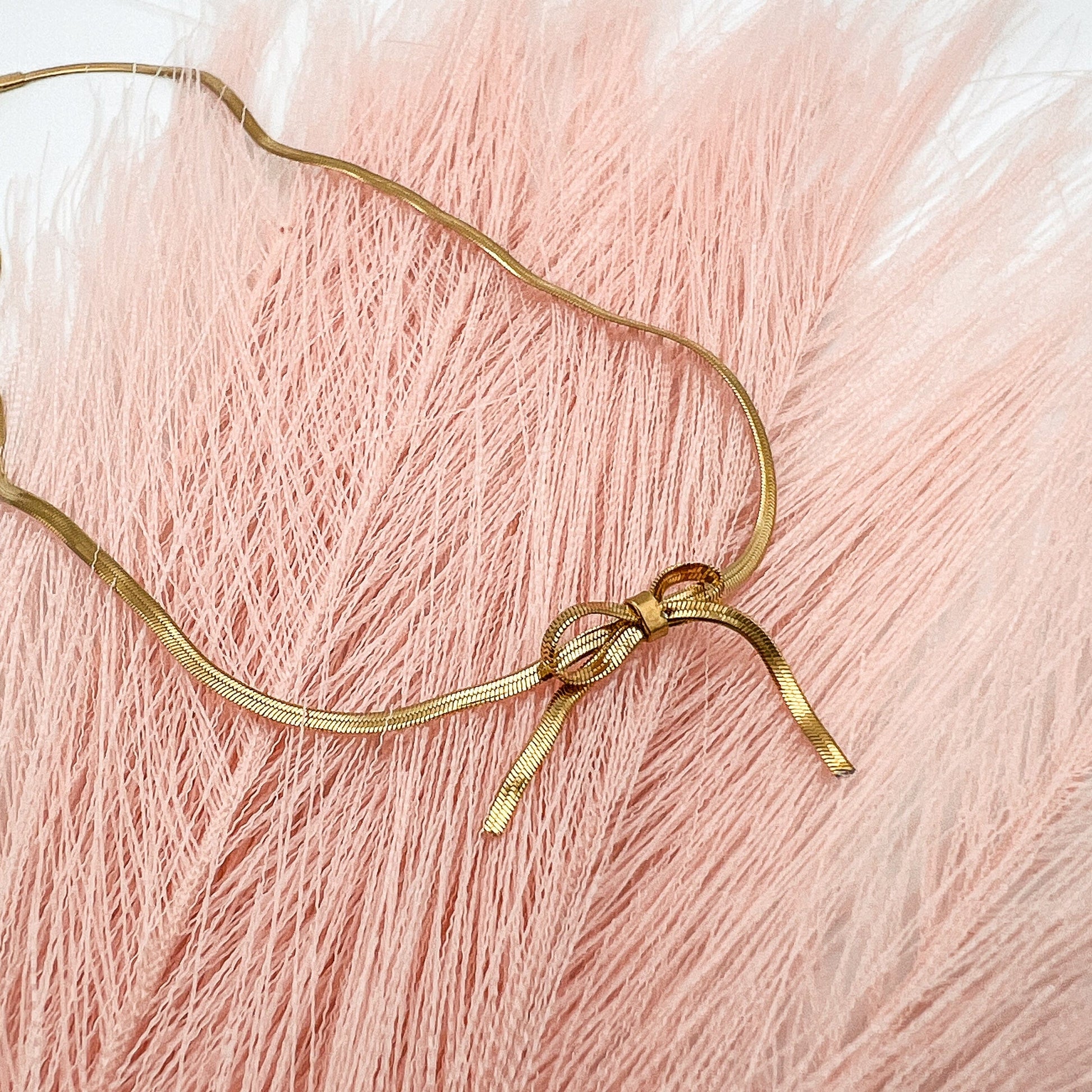 FIONA GRACE Necklaces Heartstrings Bow Knot Choker- Tarnish Free