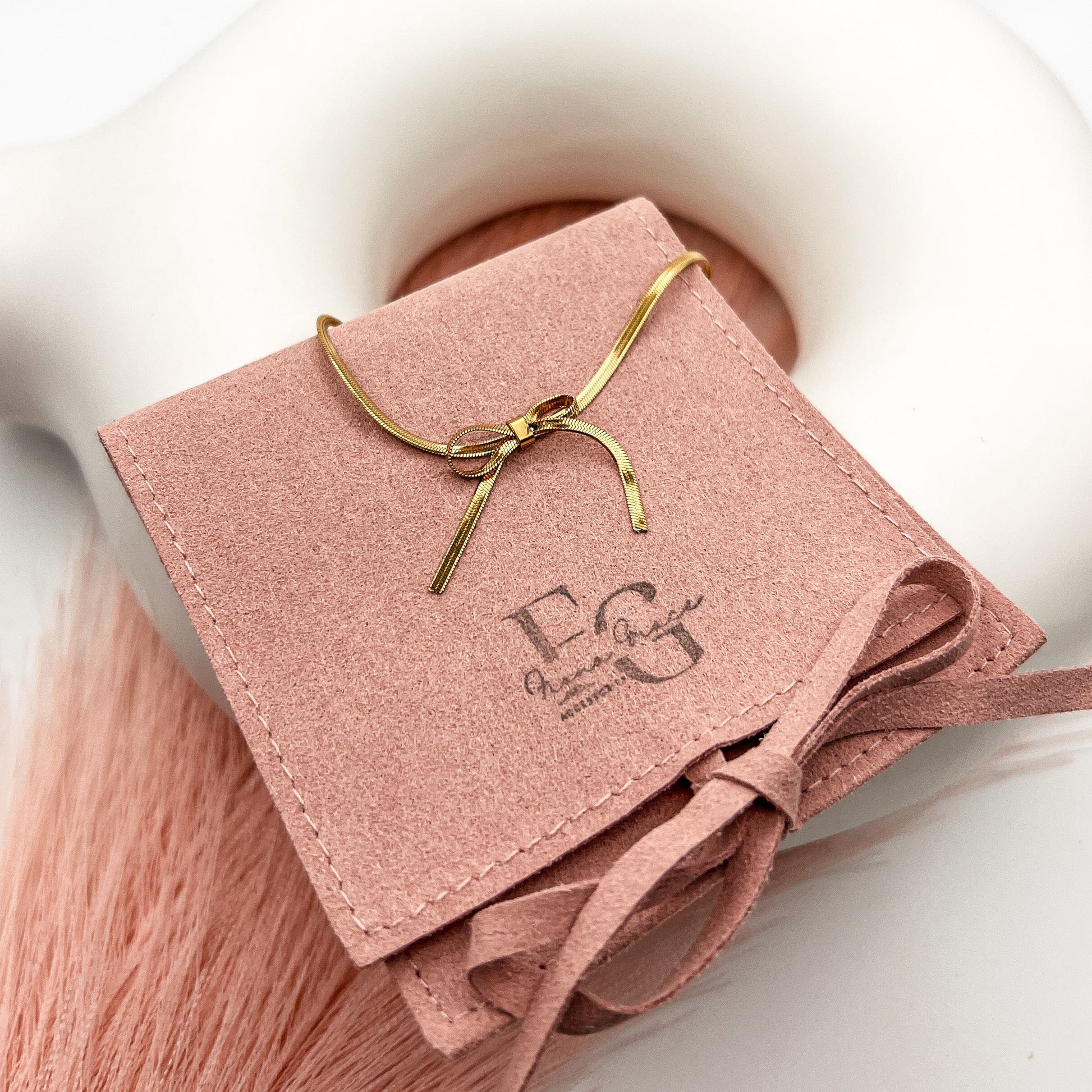 FIONA GRACE Necklaces Heartstrings Bow Knot Choker- Tarnish Free