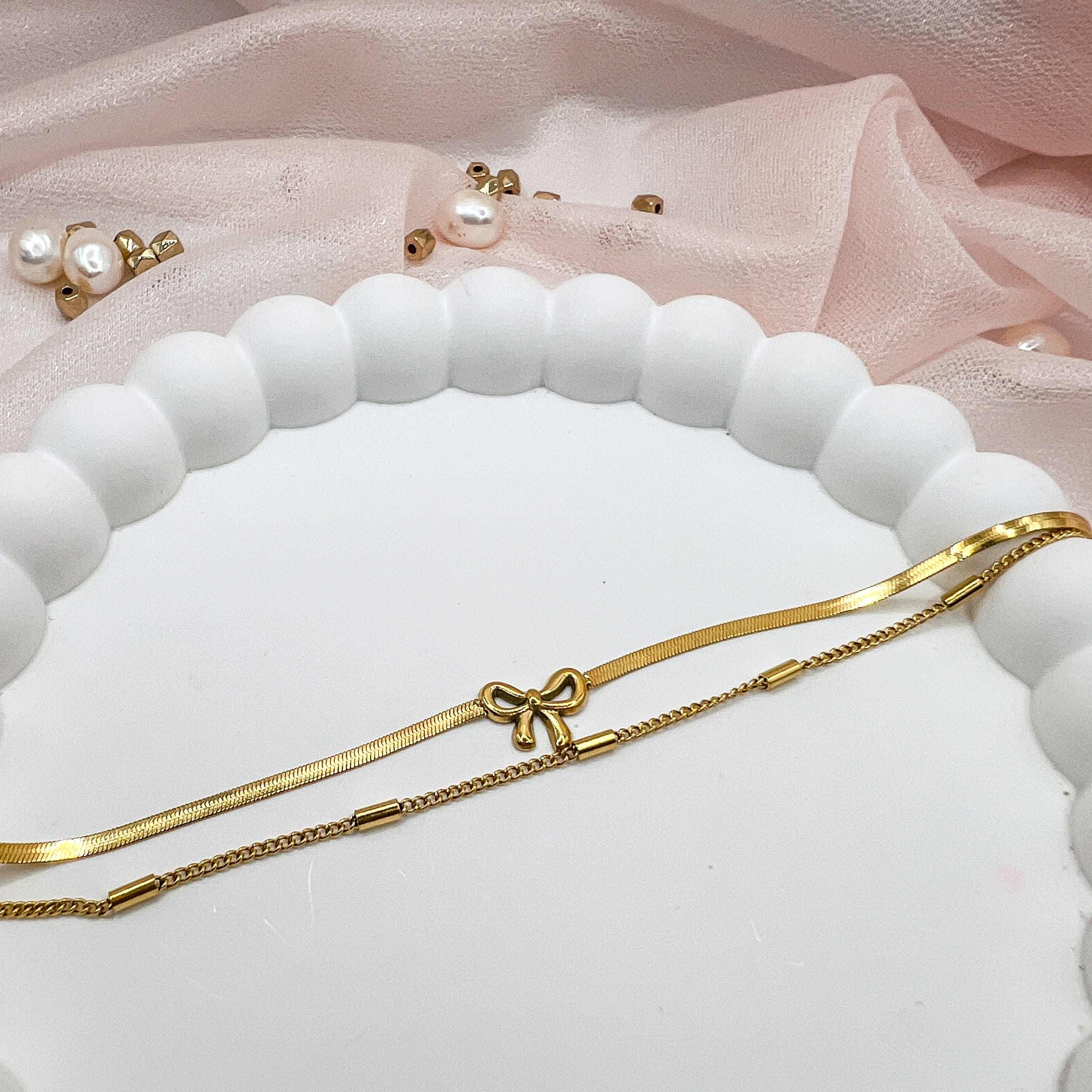 FIONA GRACE Bracelets Dainty Bow & Box Chain Bracelet – 18K Gold Plated, Water-Safe