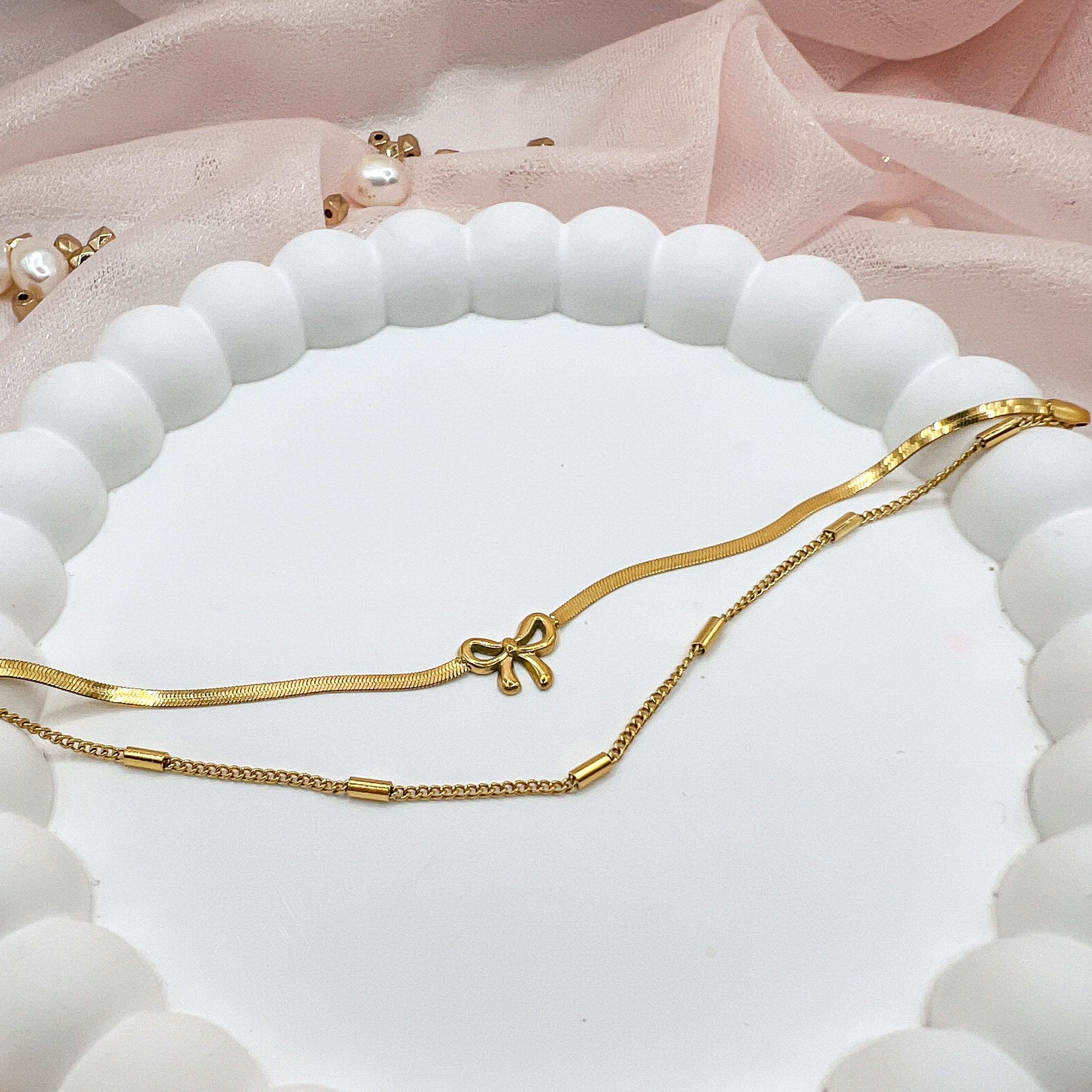 FIONA GRACE Bracelets Dainty Bow & Box Chain Bracelet – 18K Gold Plated, Water-Safe