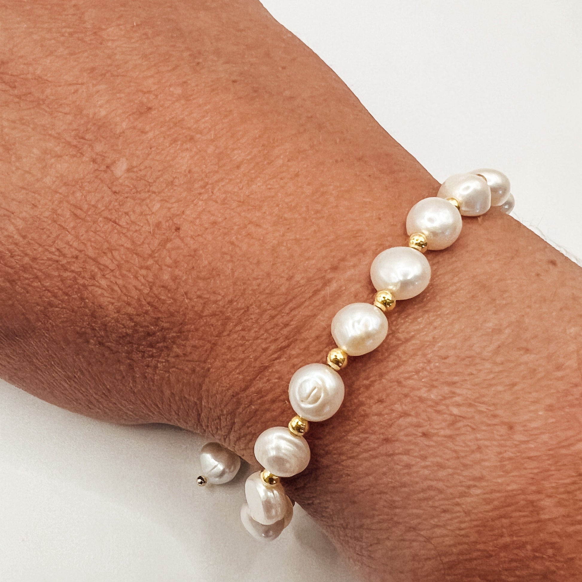 FIONA GRACE Bracelets Freshwater Pearls & 18k Gold Friendship Bracelet- Waterproof