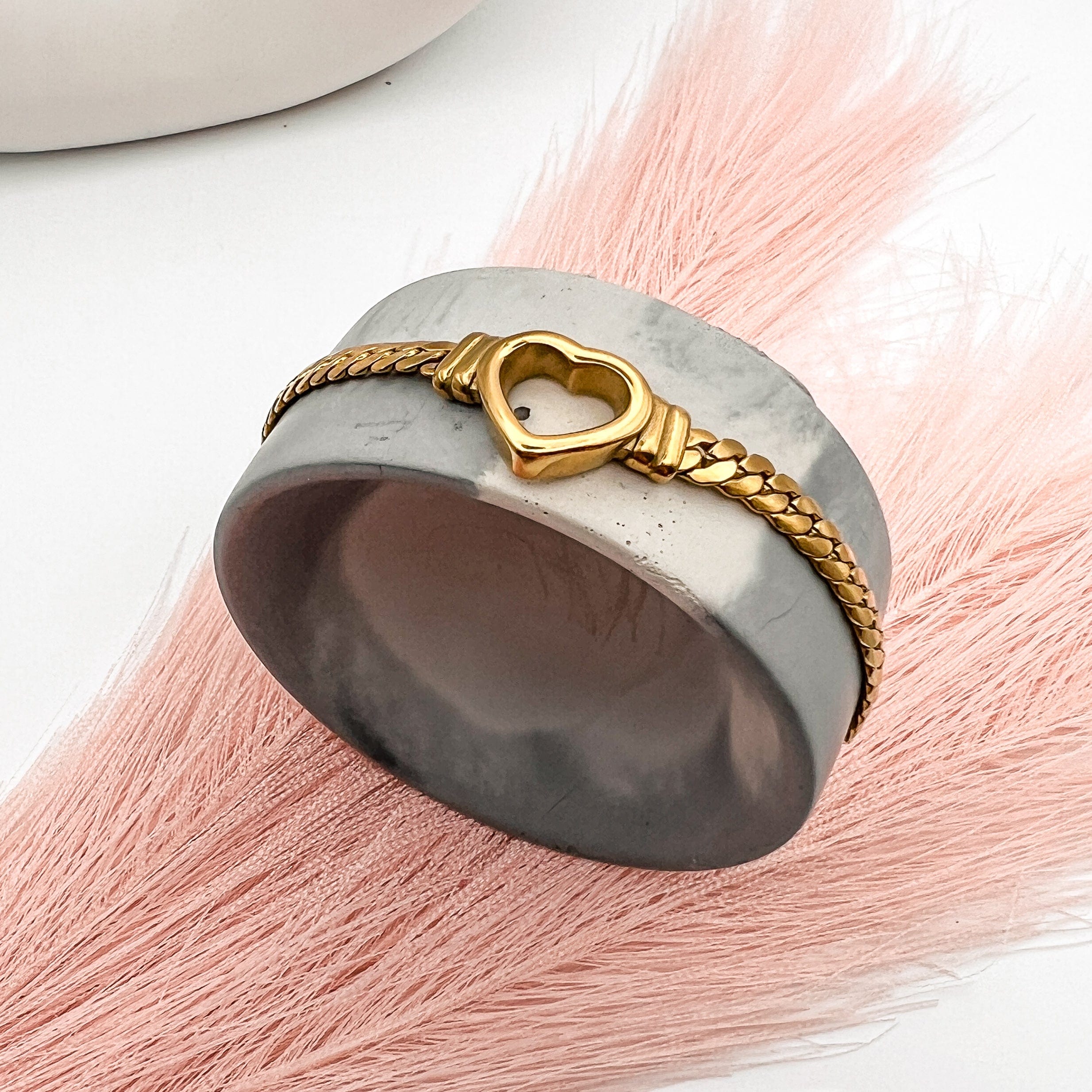 FIONA GRACE Bracelets Heart Of Gold Bracelet- Tarnish Free