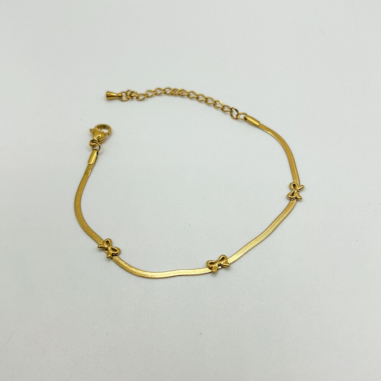 FIONA GRACE Bracelets Mini Bow Accent Snake Chain Bracelet – Gold Plated & Waterproof