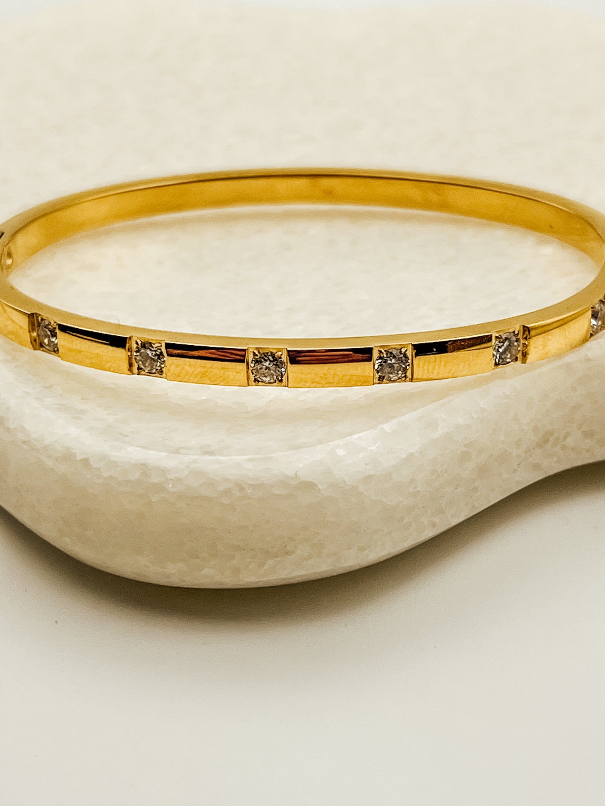 FIONA GRACE Bracelets Set of 3 Gold Bangles,  18K Gold, Waterproof, Tarnish Free