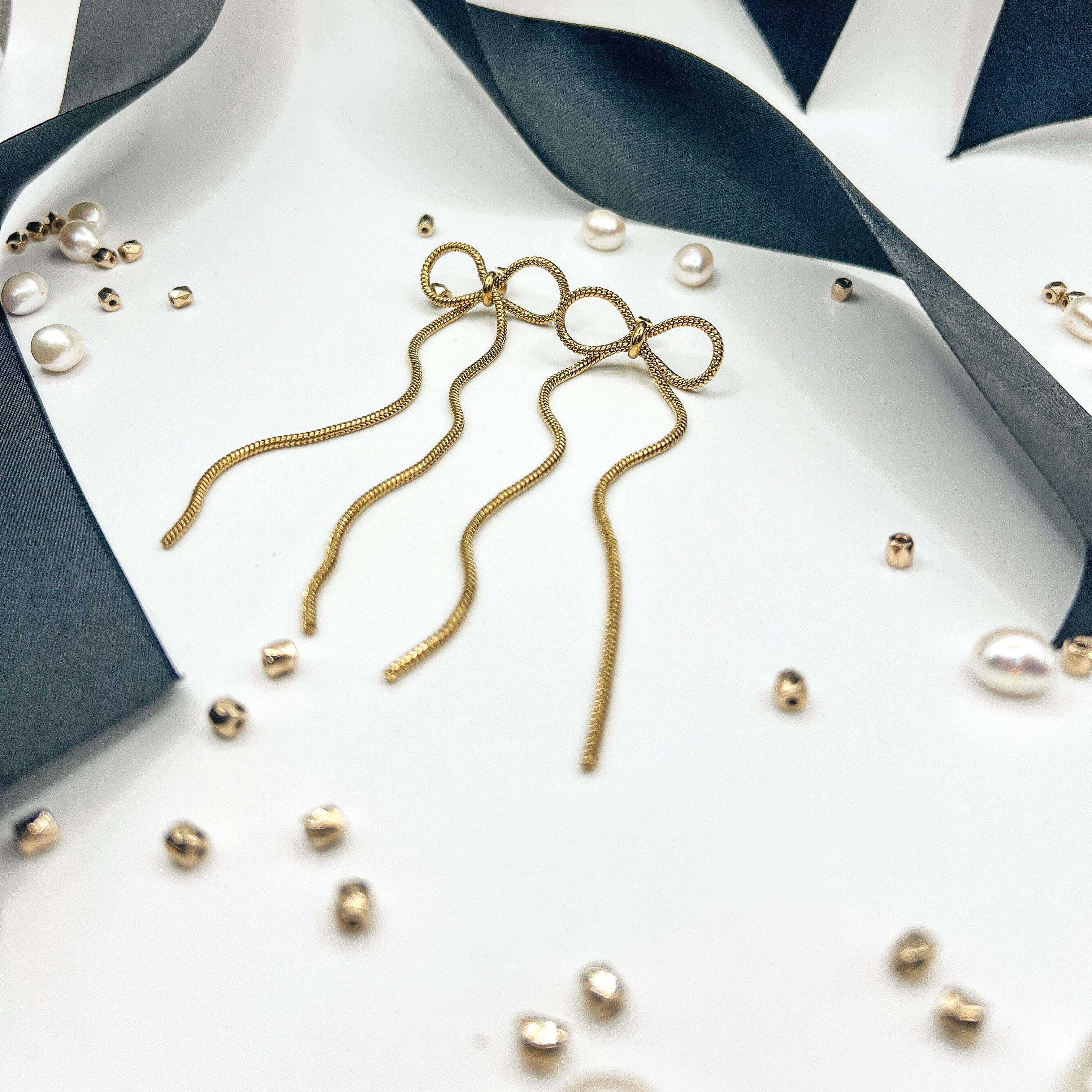 FIONA GRACE Earrings Bowknot Snake Chain Gold Ribbon Earrings