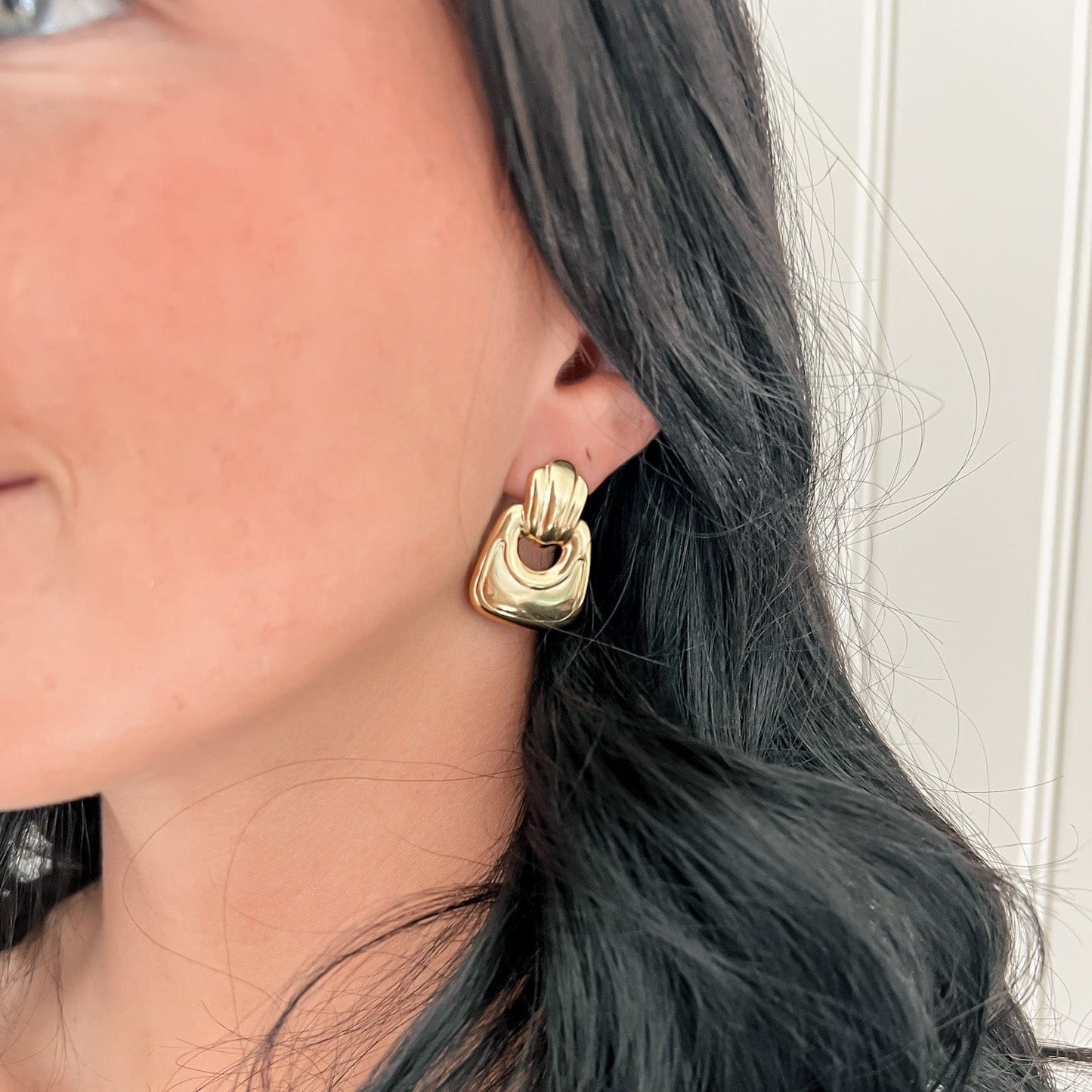 FIONA GRACE Earrings Chunky Gold Door Knockers – ’90s Glam Statement Earrings