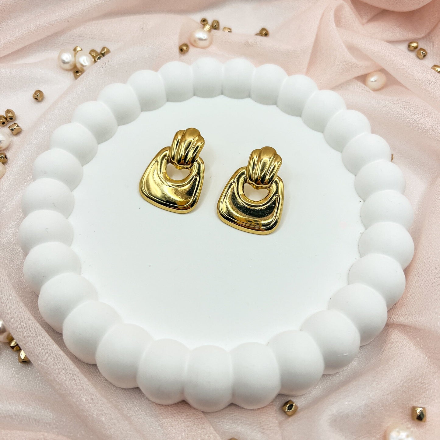 FIONA GRACE Earrings Chunky Gold Door Knockers – ’90s Glam Statement Earrings