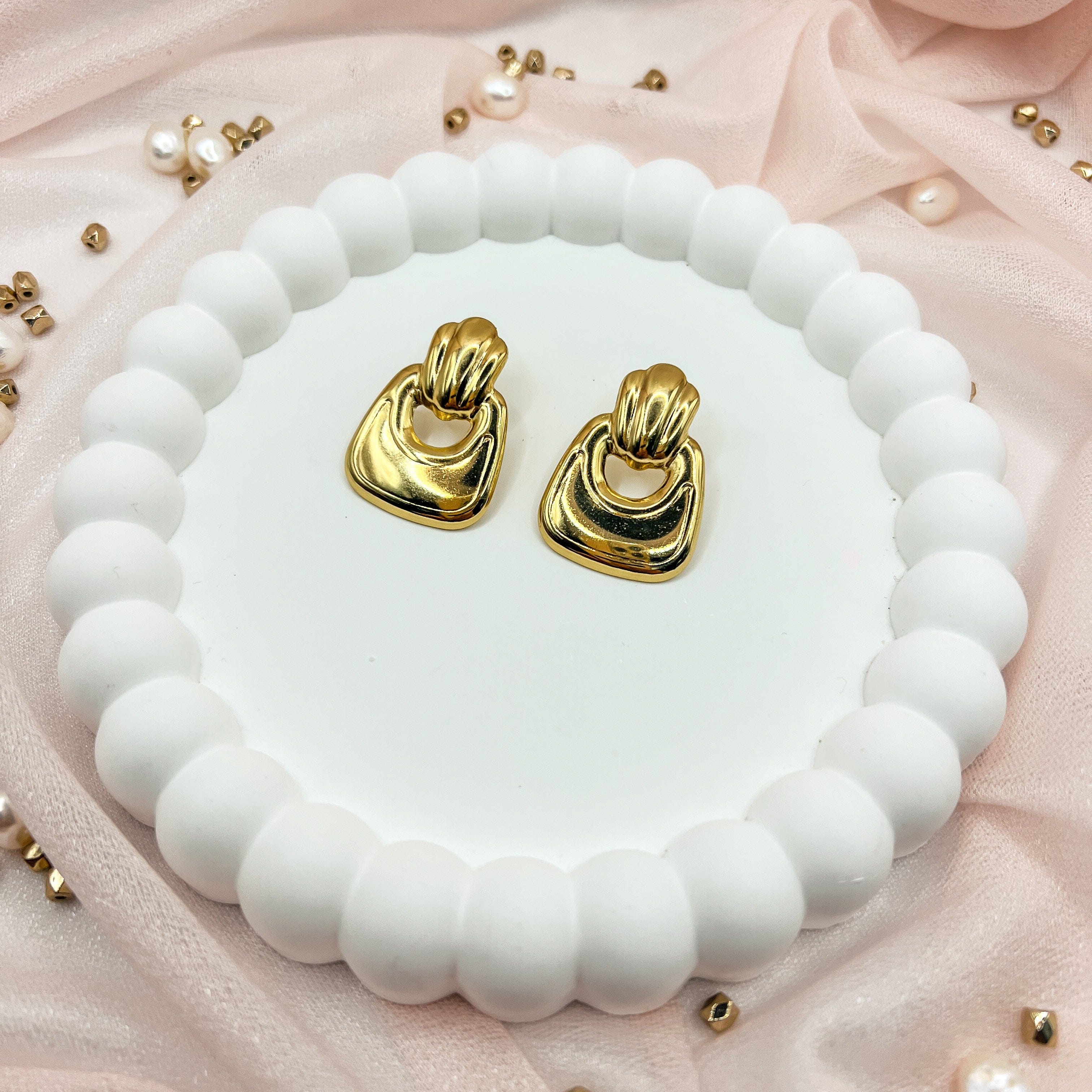 FIONA GRACE Earrings Chunky Gold Door Knockers – ’90s Glam Statement Earrings