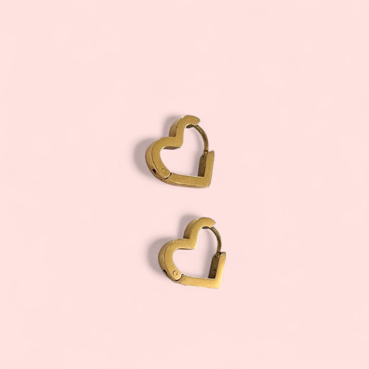 FIONA GRACE Earrings Heart Geometric Huggie Earrings