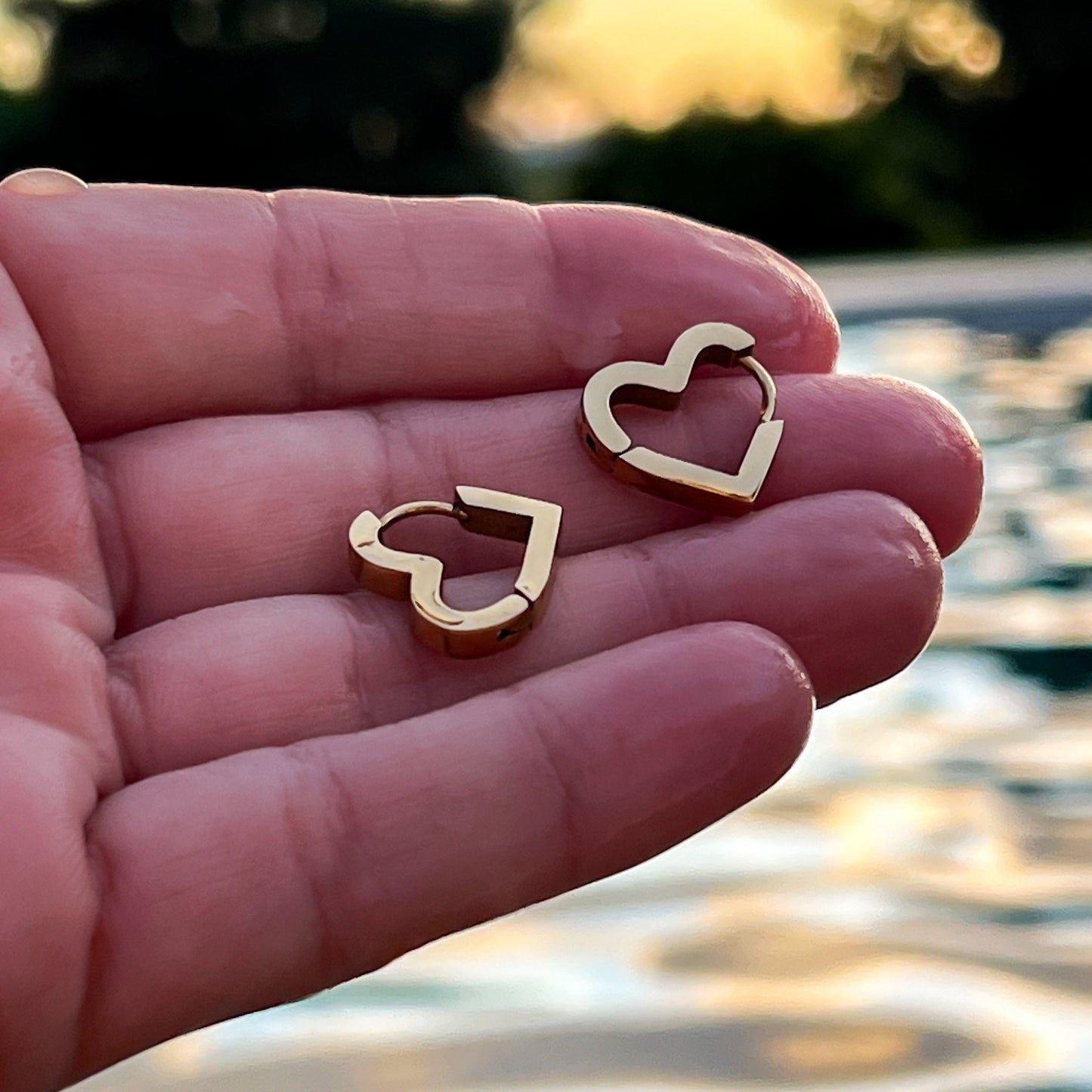 FIONA GRACE Earrings Heart Geometric Huggie Earrings