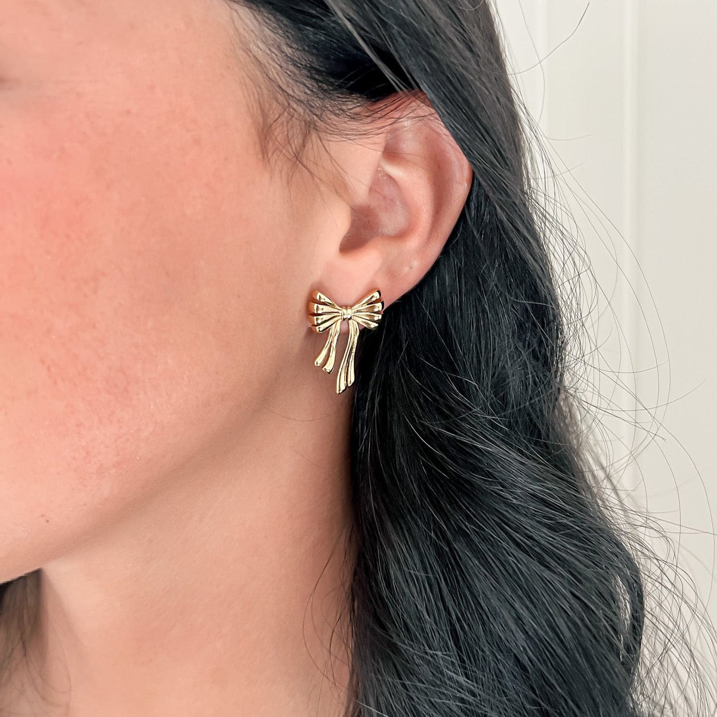 FIONA GRACE Earrings Vintage Ribbon Bow Stud Earrings