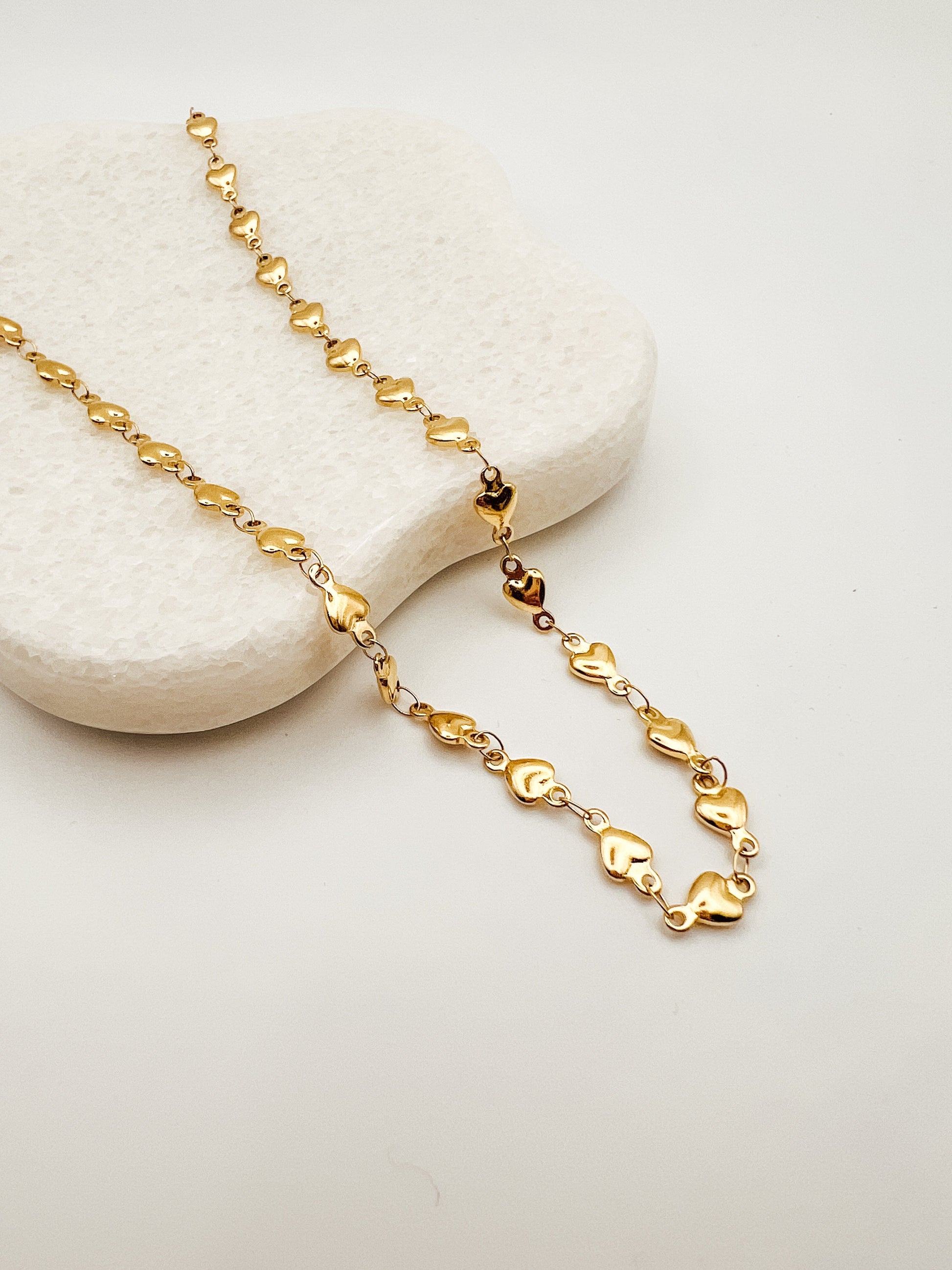 FIONA GRACE Necklaces Dainty Heart Chain Necklace