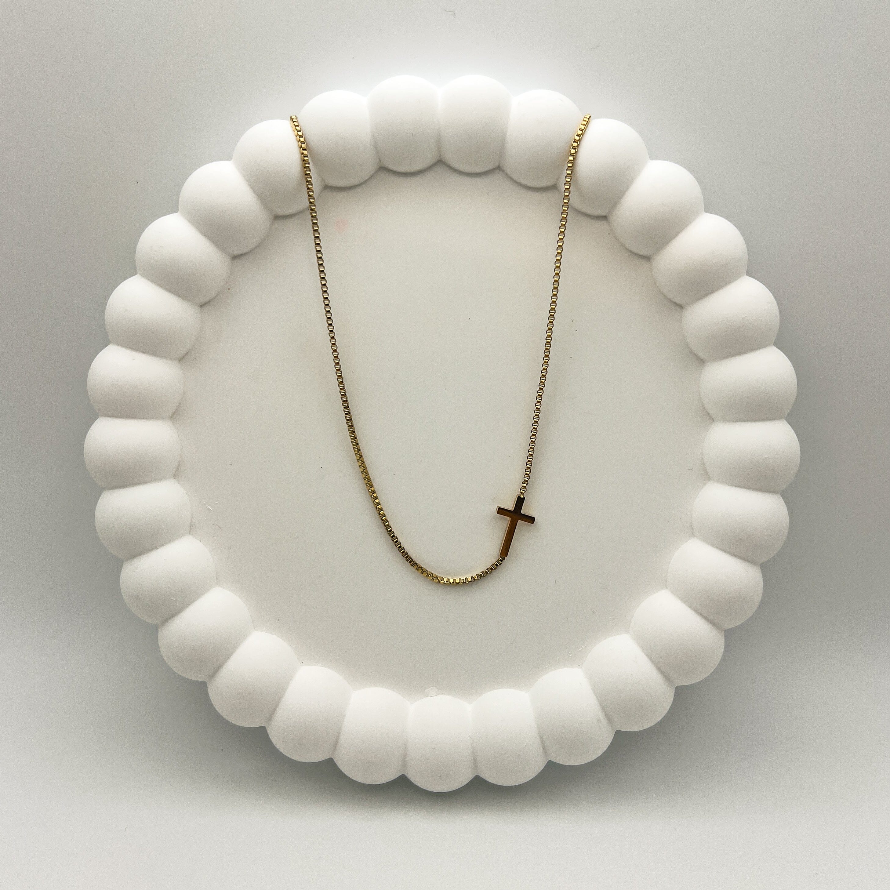 FIONA GRACE Necklaces Delicate Cross 18k Gold Necklace