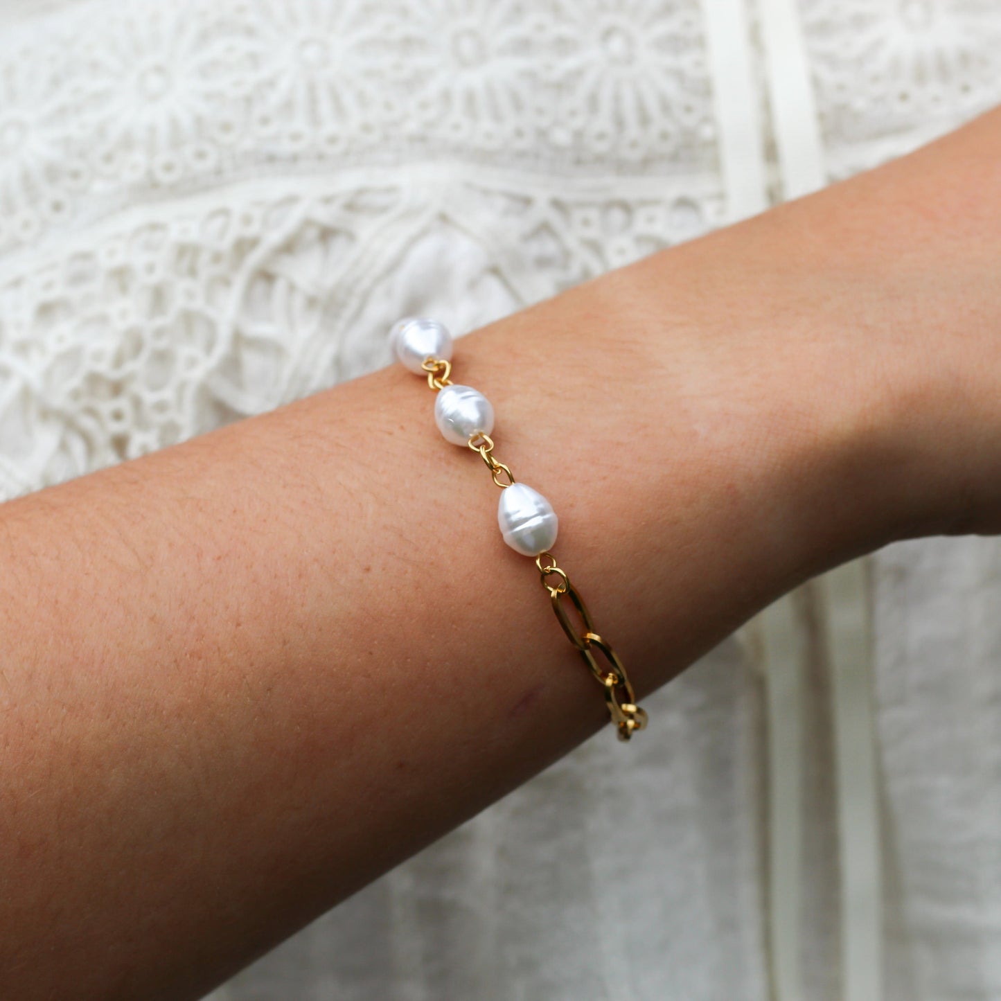 FIONA GRACE Paperclip Chain & Freshwater Pearl Bracelet- Waterproof